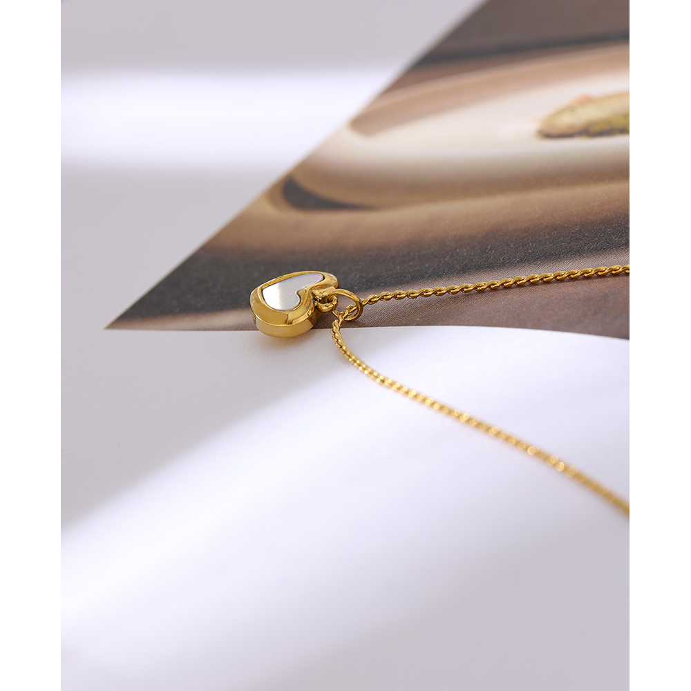 Yhpup Colar com pingente de co - Birth Flower Necklace avaliação e preço
